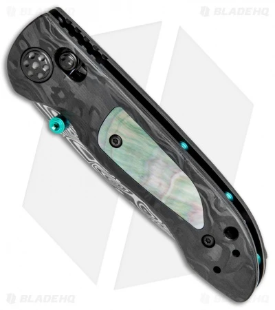 Benchmade 698-181 Foray Gold Class AXIS Lock Knife Marbled CF (3.2" Damasteel) 2 Benchmade 698-181 Foray Gold Class AXIS Lock Knife Marbled CF (3.2" Damasteel) - Image 2