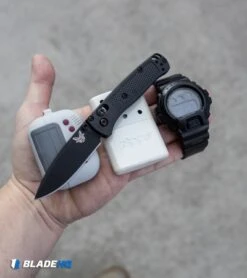 Benchmade Mini Bugout AXIS Lock Knife Black CF-Elite (2.8" Black) 533BK-2 9 Benchmade Mini Bugout AXIS Lock Knife Black CF-Elite (2.8" Black) 533BK-2 -Benchmade Shop Benchmade Mini Bugout AXIS Lock Knife Black Black 533BK 2 BHQ 118554 kp in hand web